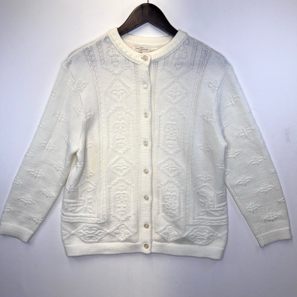Yarnworks Vintage cream textured cardigan sweater size large cottagecore Grannie